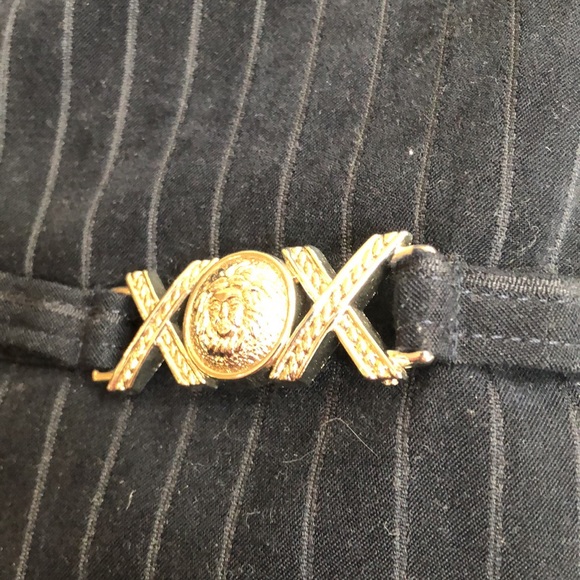 ✨💙Vintage Navy Pinstripe Stretchy Blazer💙✨ - Picture 4 of 9